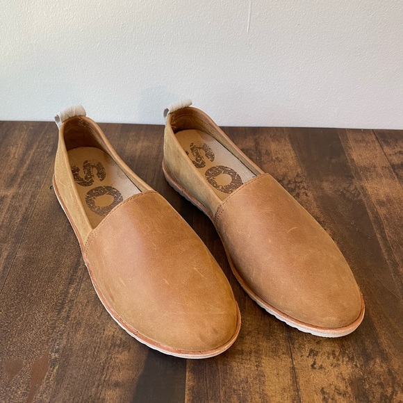 Sorel Shoes - Sorel Ella Slip On Leather Shoes Brown Waterproof Size 6